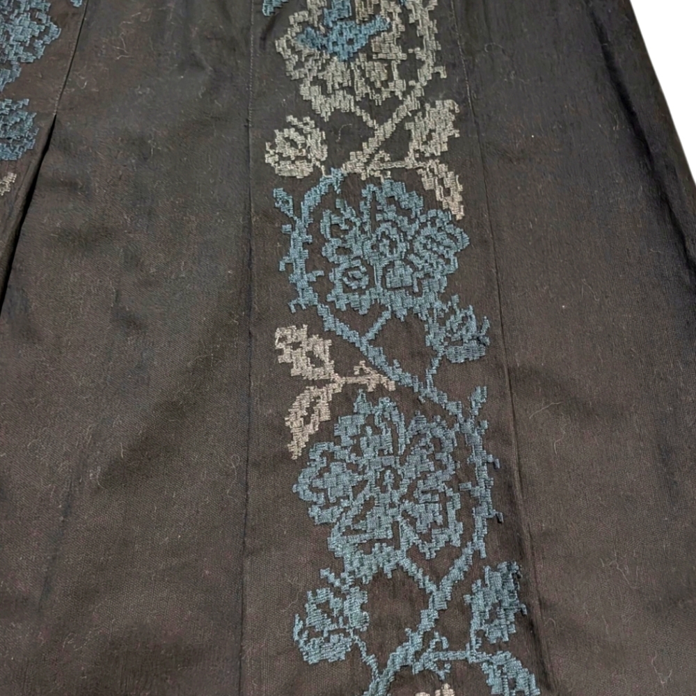 Ann Taylor‎ LOFT Petite Black Embroidered Floral A-Line Skirt Lace Trim Lined - Picture 6 of 10